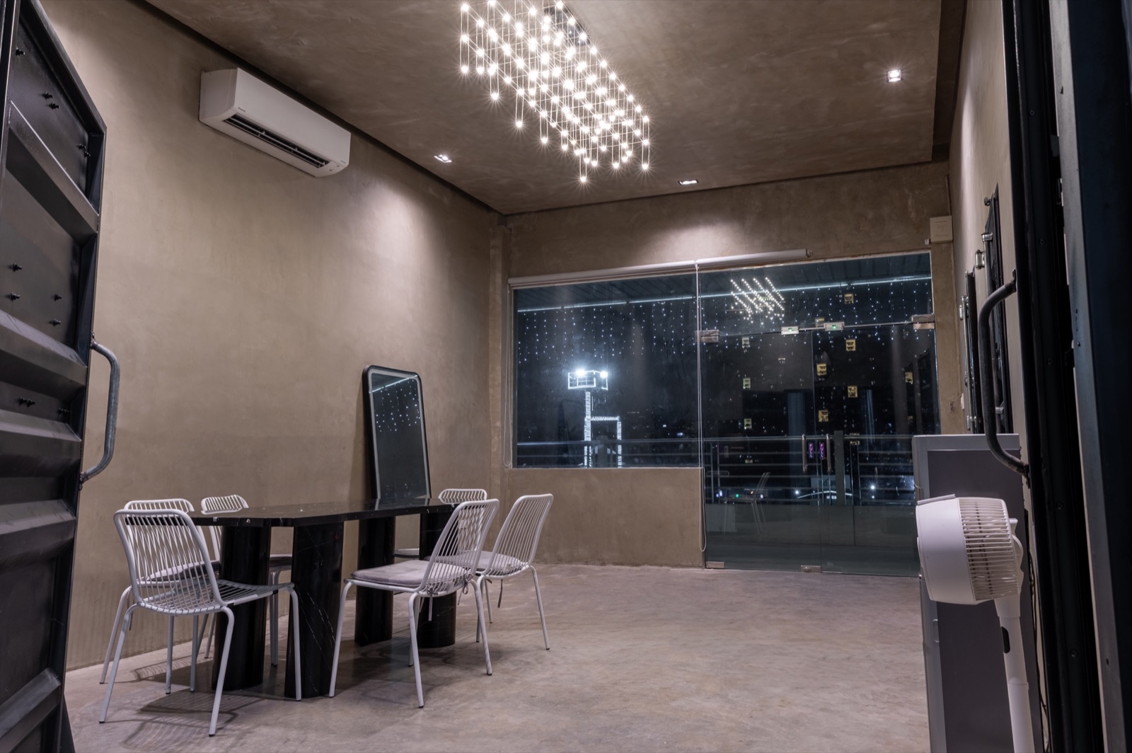 PioneerX receiving and reception area