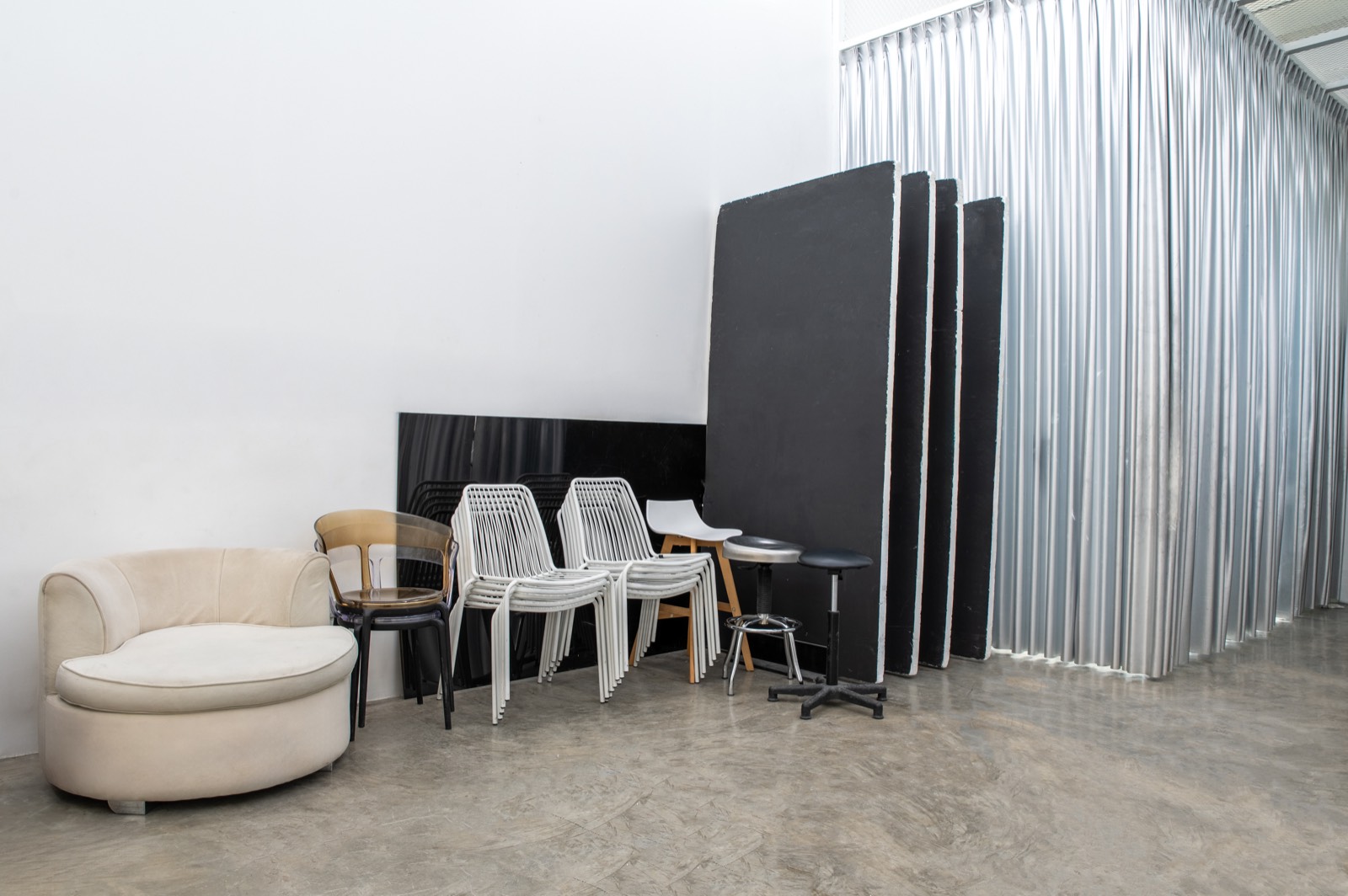 PioneerX v-flats and lounge